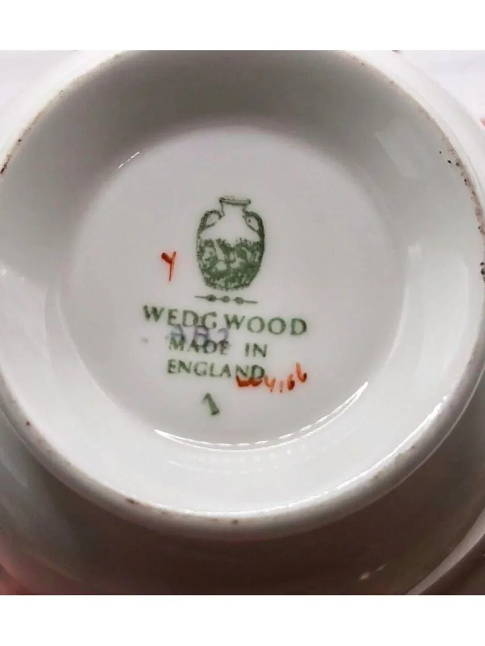 VTG Wedgwood Wild Oats W4166 Bone China Hand-Poured Candle in Tea Cup Set